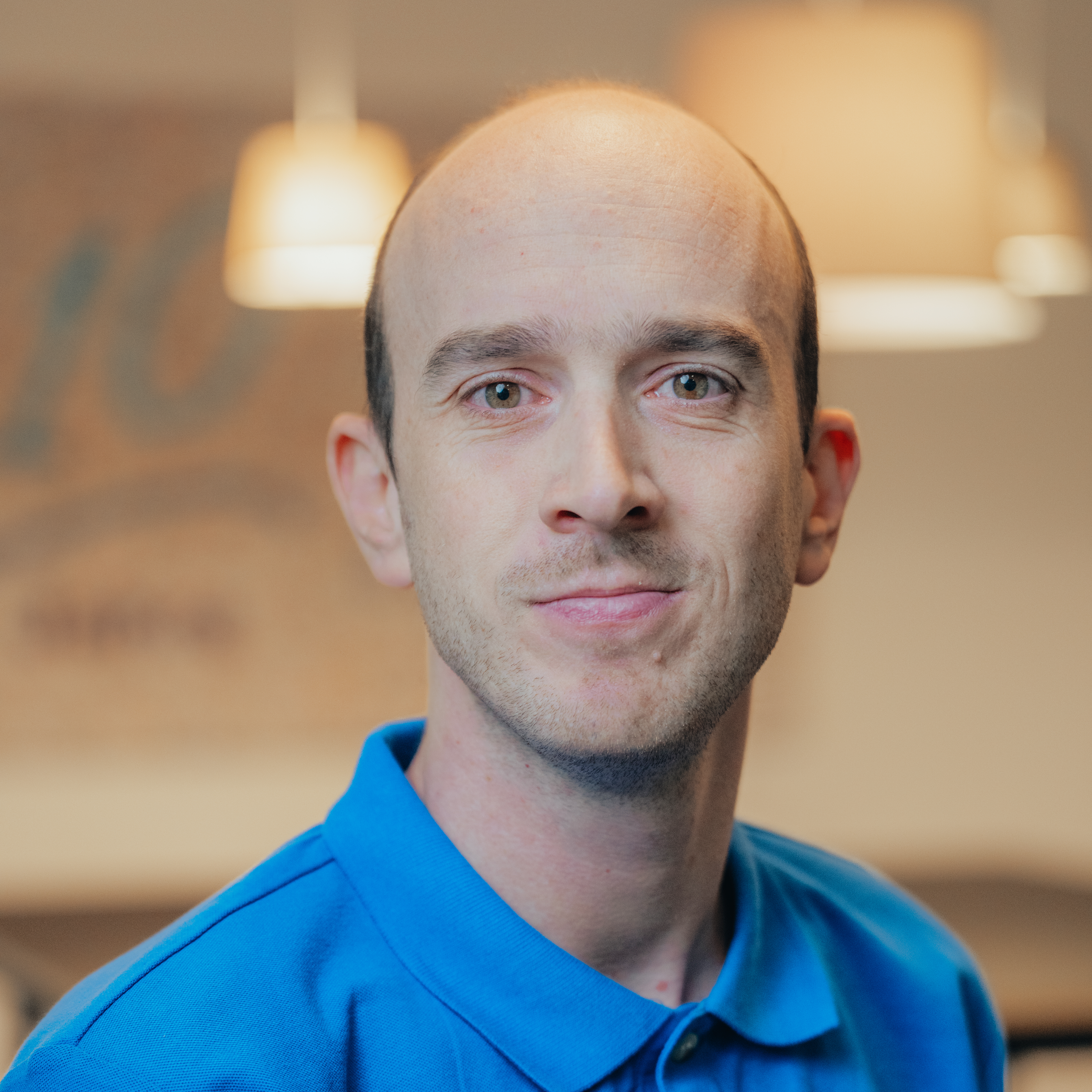 Logistik Mitarbeiter der Züri Elektro AG